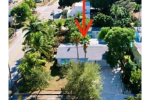 802 Lytle Street, West Palm Beach, FL 33405 - MLS#R11150274