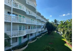 2381 Sunset Avenue, Lake Worth, FL 33461 - MLS#R11150333