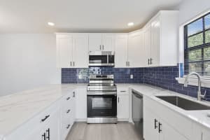 7471 SE Jamestown Terrace, Hobe Sound, FL 33455 - MLS#R11150463