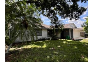 2617 SW Chestnut Lane, Port Saint Lucie, FL 34953 - MLS#R11150542