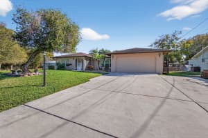 5216 Palm Drive, Fort Pierce, FL 34982 - MLS#R11150565