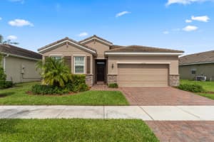 10552 SW Toren Way, Port Saint Lucie, FL 34987 - MLS#R11150572
