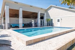 725 SW Hibiscus Street, Port Saint Lucie, FL 34983 - MLS#R11150594