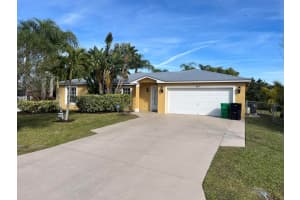 685 Nw Monroe Street, Port St. Lucie, Fl 34983, Port Saint Lucie