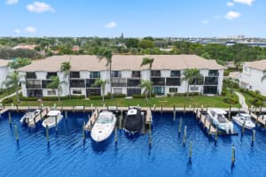 240 Captains Walk 5140, Delray Beach, FL 33483 - MLS#R11150604