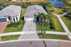 10405 Northbrook Circle Palm Beach Gardens, FL 33412 - Off Market