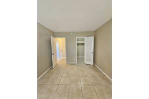 114 Norwich E, West Palm Beach, FL 33417 - MLS#R11150636