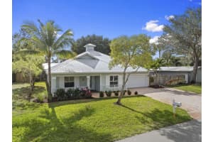 339 SW Winnachee Drive, Stuart, FL 34994 - MLS#R11150671