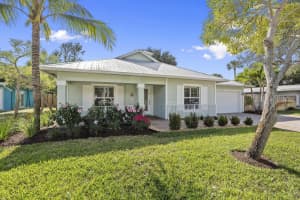 339 SW Winnachee Drive, Stuart, FL 34994 - MLS#R11150671