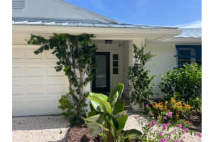 9 W Riverside Drive, Jupiter, FL 33469 - MLS#R11150677