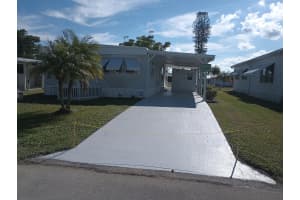 31 Huarte Way, Port Saint Lucie, FL 34952 - MLS#R11150684