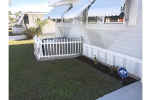 31 Huarte Way, Port Saint Lucie, FL 34952 - MLS#R11150684