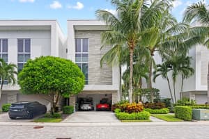 1811 NW 42nd Drive, Boca Raton, FL 33431 - MLS#R11150712