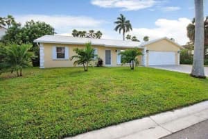 120 E Park Lane, Hypoluxo, FL 33462 Sold 01/15/26