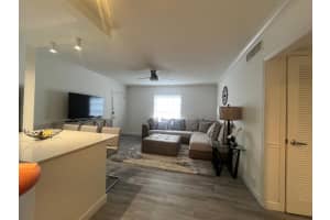 2261 NE 67 Street 1812, Fort Lauderdale, FL 33308 - MLS#R11150747