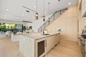 725 Lake Avenue N, Delray Beach, FL 33483 - MLS#R11150781