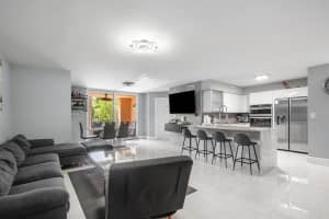 700 Scotia Drive 205, Hypoluxo, FL 33462 - MLS#R11150840