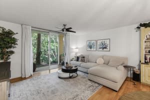 1100 Scotia Drive 104, Hypoluxo, FL 33462 - MLS#R11150880