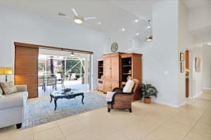 680 23rd Avenue, Vero Beach, FL 32962 - MLS#R11150884