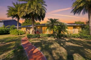 74 Aqua Lane, North Fort Myers, FL 33903 - MLS#R11150888