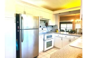 25 Pelican Pointe Drive 201, Delray Beach, FL 33483 - MLS#R11150914