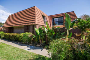 825 Center Street 10b Jupiter, FL 33458 - Off Market