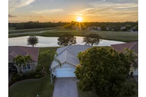 558 Waverly Circle, Port Saint Lucie, FL 34983 - MLS#R11150963