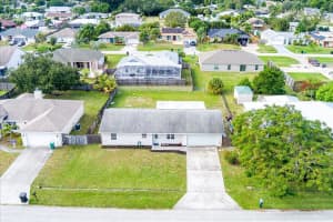 1972 SE Esterbrook Street, Port Saint Lucie, FL 34983 - MLS#R11150978