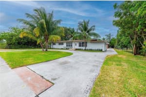 4416 W Broward Boulevard, Plantation, FL 33317 - MLS#R11150987