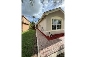 5308 Moon Shadow Lane E, Greenacres, FL 33463 - MLS#R11151020