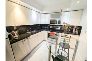 290 174th Street 503, Sunny Isles Beach, FL 33160 - MLS#R11151024