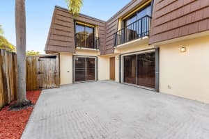 610 6th Court, Palm Beach Gardens, FL 33410 - MLS#R11151030