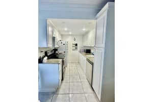 1080 Exeter E, Boca Raton, FL 33434 - MLS#R11151091