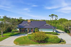 5201 SE Burning Tree Circle, Stuart, FL 34997 - MLS#R11151094