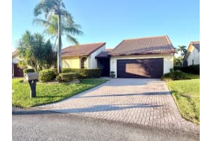 7024 Golf Pointe Circle, Tamarac, Fl 33321, Tamarac