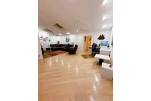 7024 Golf Pointe Circle, Tamarac, FL 33321 - MLS#R11151111