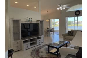 364 Sunview Way, Port Saint Lucie, FL 34986 - MLS#R11151115