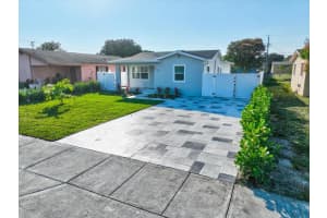 320 NW 6th Avenue, Delray Beach, FL 33444 - MLS#R11151121