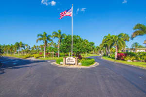 69 Royal Oak Court 105, Vero Beach, FL 32962 - MLS#R11151167