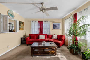 113 Windsor F, West Palm Beach, FL 33417 - MLS#R11151192