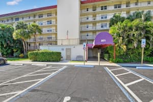 3871 Via Poinciana 403, Lake Worth, FL 33467 Sold 02/18/26