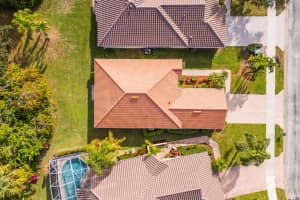 568 SW New Castle Cove, Port Saint Lucie, FL 34986 - MLS#R11151229