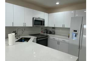 11507 SW 6th Street, Sweetwater, FL 33174 - MLS#R11151257