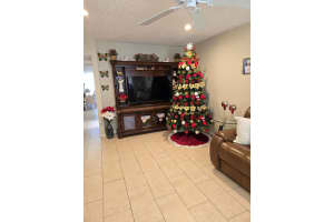 2396 Daphne Drive, West Palm Beach, FL 33415 - MLS#R11151277