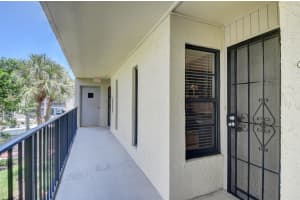 18 Royal Palm Way 202, Boca Raton, FL 33432 - MLS#R11151299