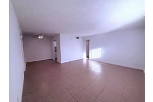 402 Lake Shore Drive 109, Lake Park, FL 33403 - MLS#R11151303