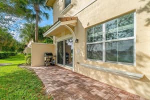 1802 Via Sofia, Boynton Beach, FL 33426 - MLS#R11151378