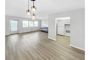 94 Northampton E, West Palm Beach, FL 33417 - MLS#R11151379