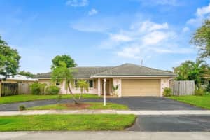 921 SW 11th Terrace, Boca Raton, FL 33486 - MLS#R11151380