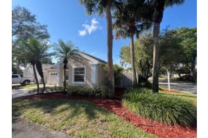 28 Governors Court, Palm Beach Gardens, FL 33418 - MLS#R11151442